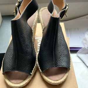 Maypol-Spain. Black wedge sandal with buckle sling back